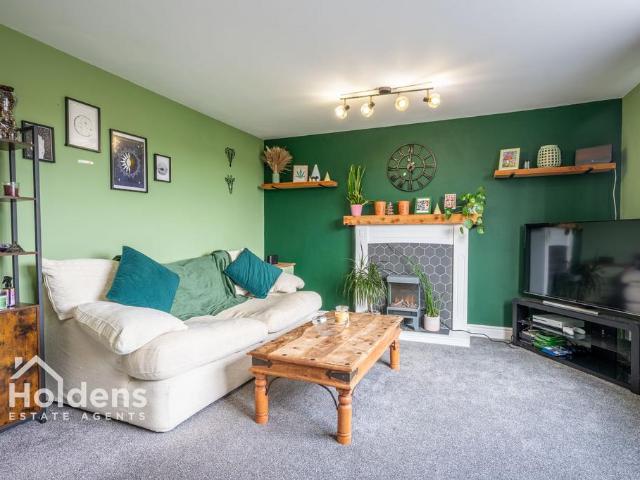 Flat for sale in Tardy Gate, Firbank
