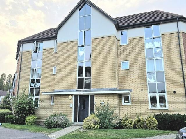 Flat for sale in Great Linford, Milton Keynes