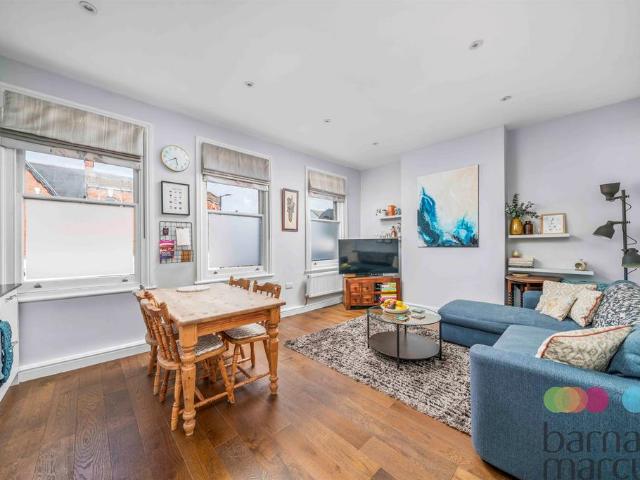 Flat for sale in North Finchley, Isle Of Man