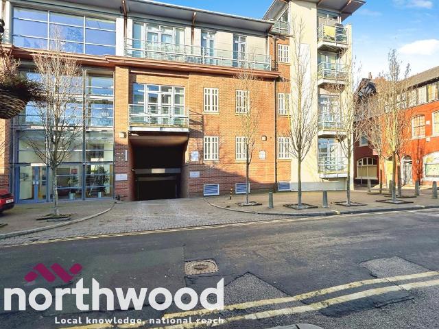Flat for sale in Southport, Sefton