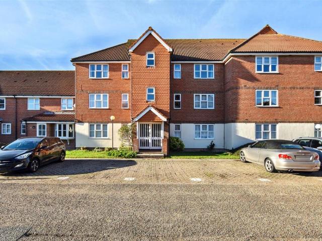 Flat for sale in Langney Village, Eastbourne