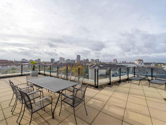 Flat for sale in St. John's Wood, Greater London