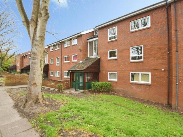 Flat for sale in Aylestone Park, Old Wharf
