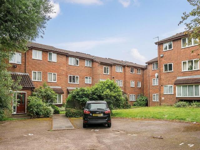 Flat for sale in Colney Hatch, Isle Of Man