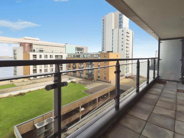 Flat for sale in Cardiff International Sports Village, Falcon Lodge