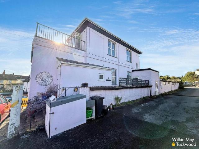 Flat for sale in Watchet, Somerset