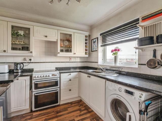 Flat for sale in Chelmsford, Essex
