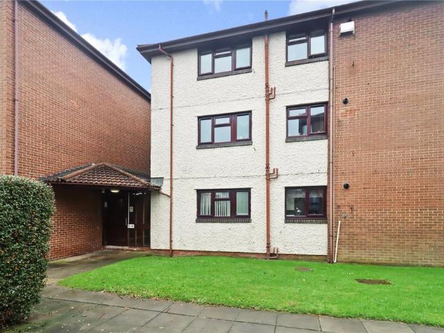 Flat for sale in Downhill, Tyne And Wear