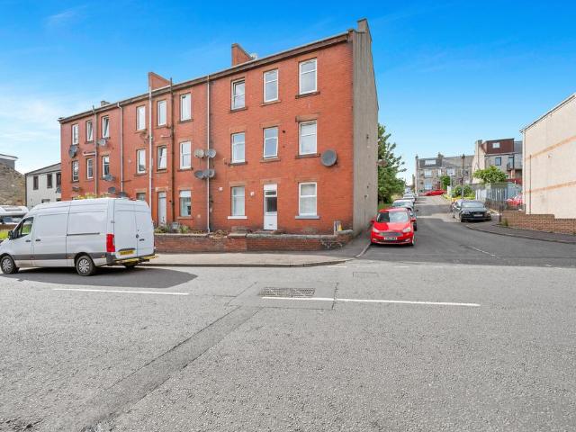 Flat for sale in Pittencrieff, Dunfermline
