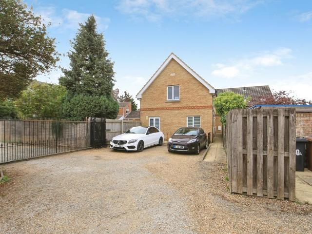 Flat for sale in Millfield, Peterborough