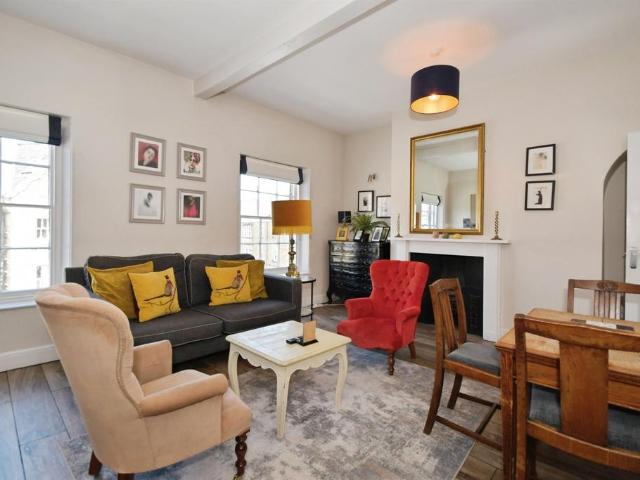 Flat for sale in Froggatt, East Midlands