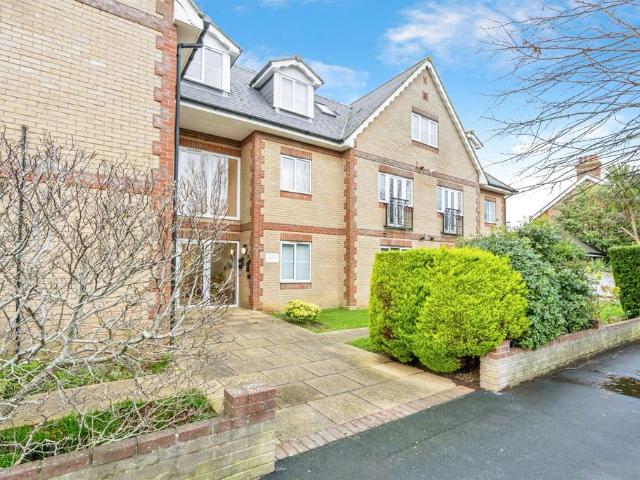 Flat for sale in Clapham, West Sussex