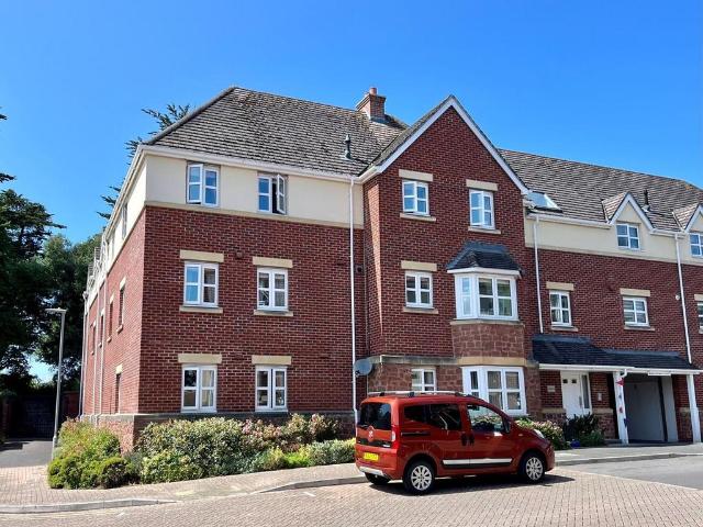 Flat for sale in Alcombe, Minehead