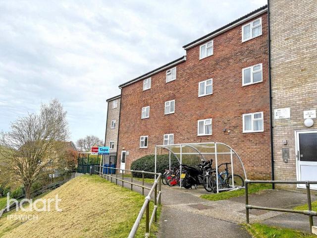 Flat for sale in Maidenhall, Key Street
