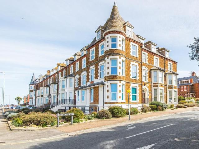 Flat for sale in Hunstanton, Brookville