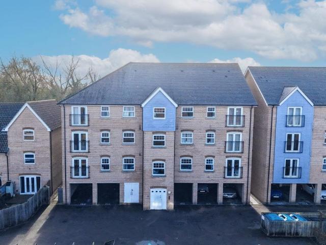 Flat for sale in Barway, Cambridgeshire