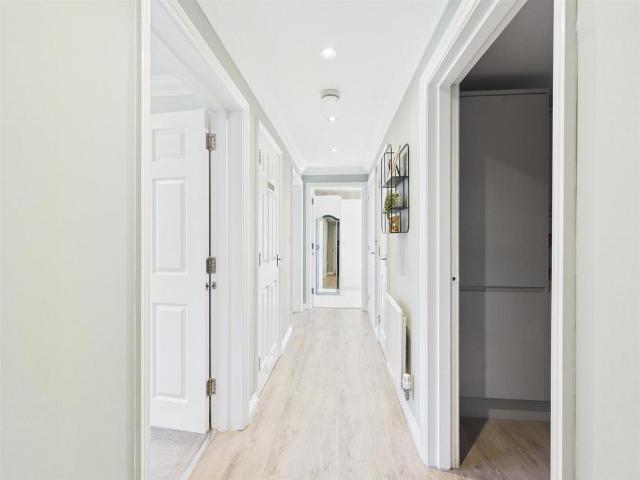 Flat for sale in Netherne-on-the-Hill, Red Hill