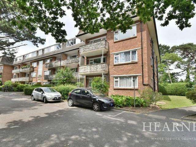 Flat for sale in Talbot Village, Bournemouth