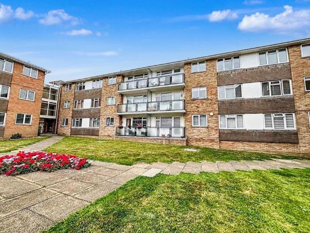 Flat for sale in Saltdean, Brighton & Hove