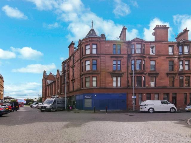 Flat for sale in Govanhill, Scotland