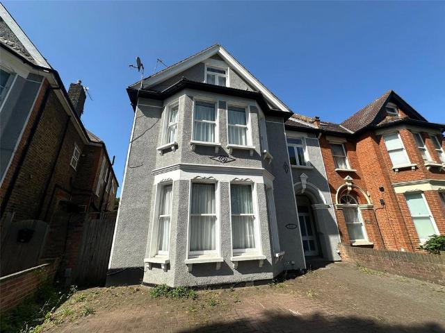 Flat for sale in London Borough of Lewisham, Greater London