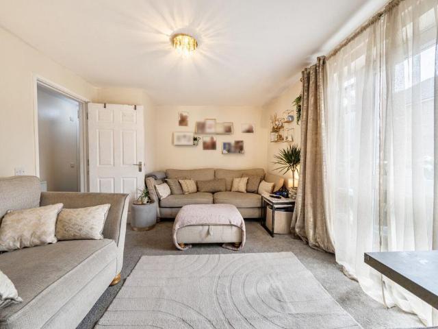 Flat for sale in Bedwell, Shephall