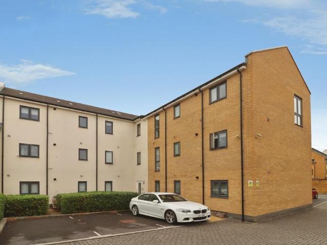 Flat for sale in Patchway, South Gloucestershire