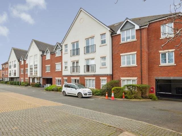 Flat for sale in Barbourne, Worcestershire