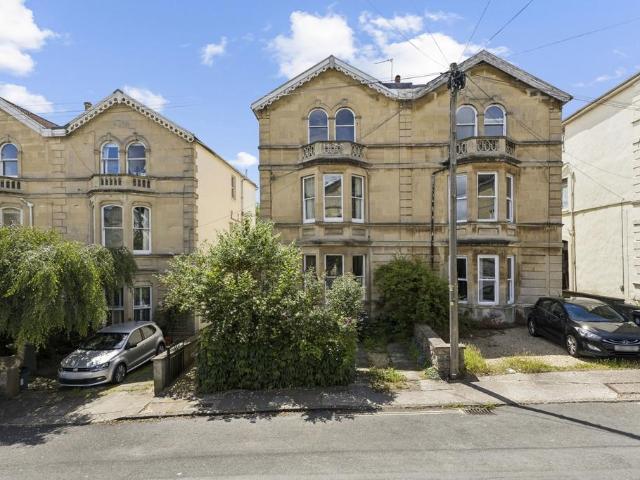 Flat for sale in Feckenham, City Of Bristol