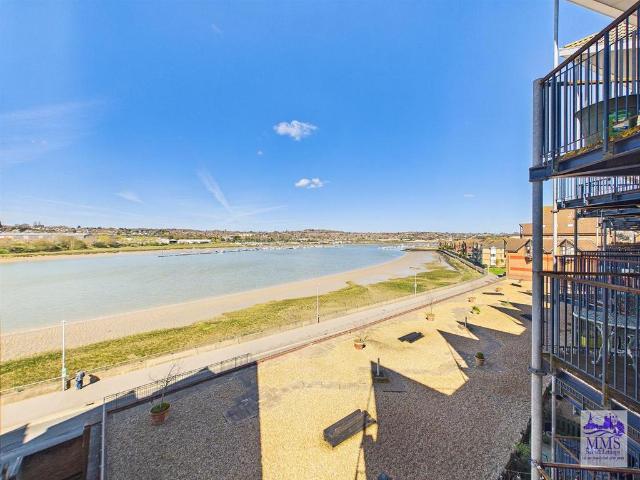 Flat for sale in Troy Town, Rochester