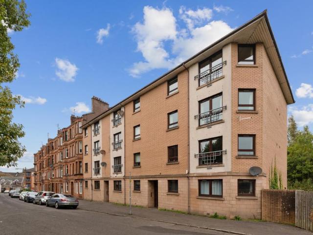 Flat for sale in Temple, Glasgow