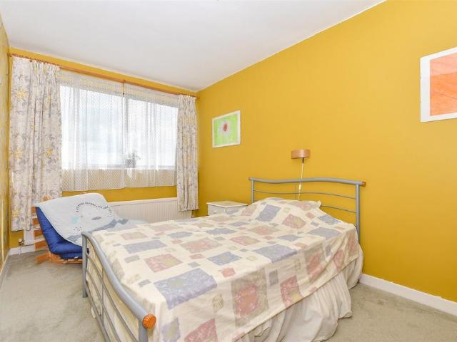 Flat for sale in Folkestone
