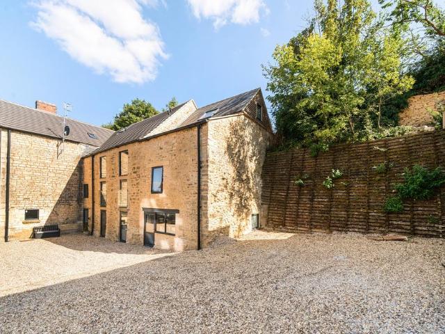 Flat for sale in School House, Gloucestershire