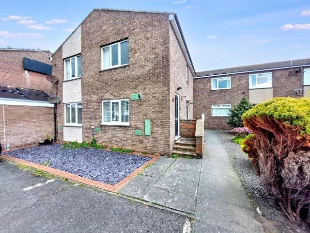 Flat for sale in Seahouses, Northumberland