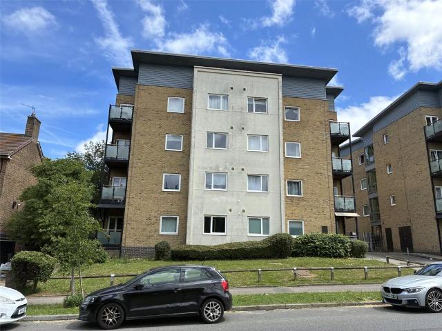 Flat for sale in St Paul's Cray, Greater London