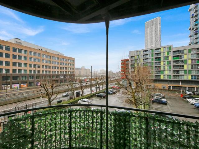 Flat for sale in Stratford Marsh, Greater London