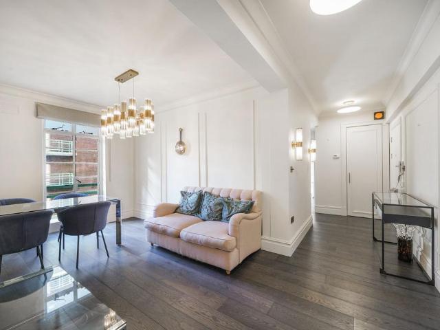 Flat for sale in Marylebone, Isle Of Man