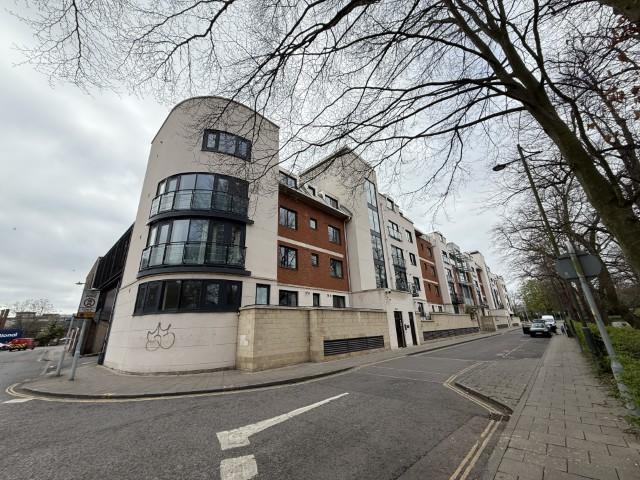 Flat for sale in Heigham Grove, East Bank