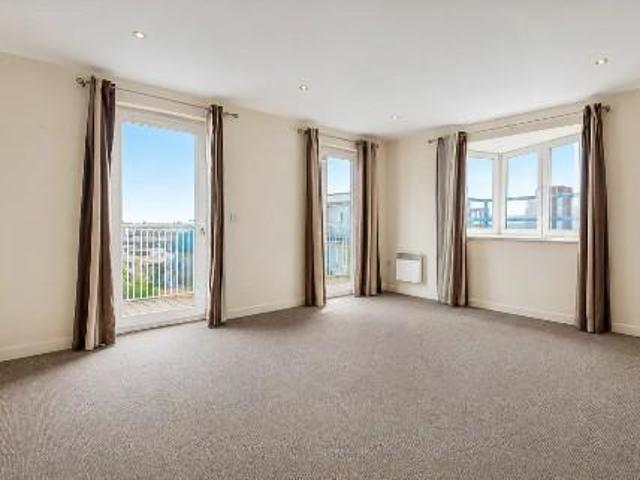 Flat for sale in Arbury, Cambridgeshire