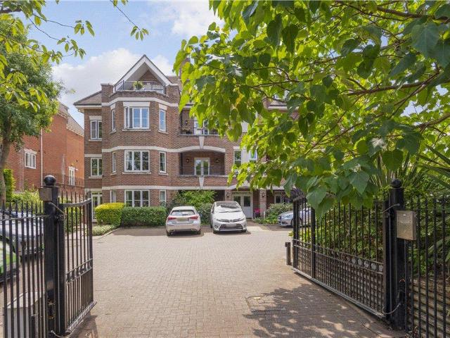 Flat for sale in London Borough of Merton, Greater London