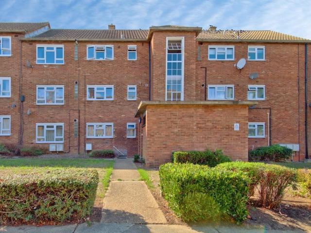 Flat for sale in Old Heath, Colchester
