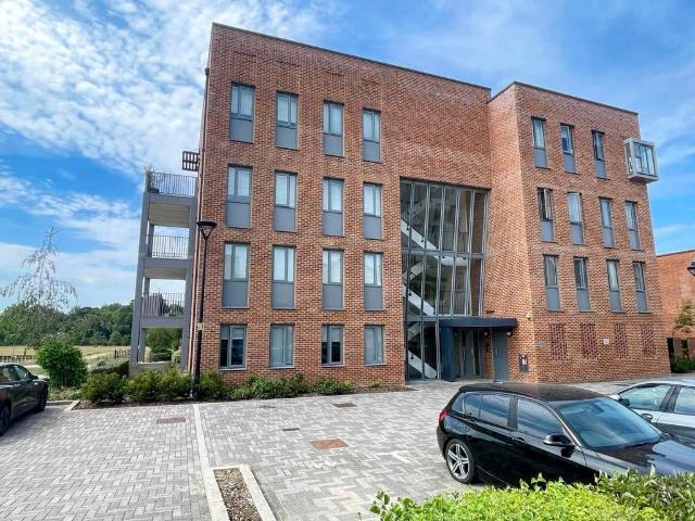 Flat for sale in South Trumpington, Arrington