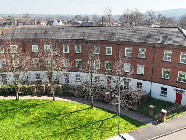 Flat for sale in Newton St Cyres, Devon
