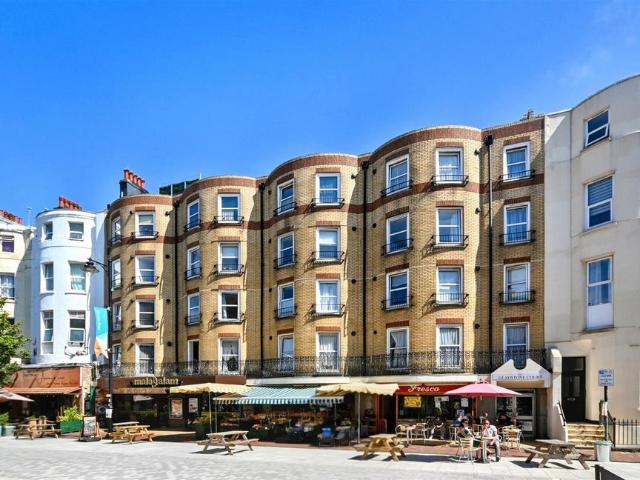 Flat for sale in Upperton, Eastbourne