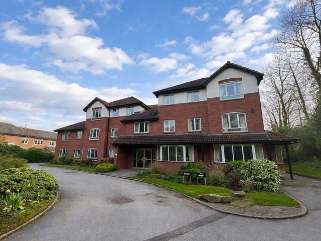 Flat for sale in Gorse Hill, Trafford Park