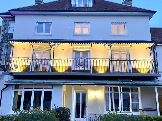 Flat for sale in West Cliff, Acol