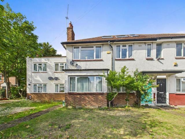 Flat for sale in Greater London
