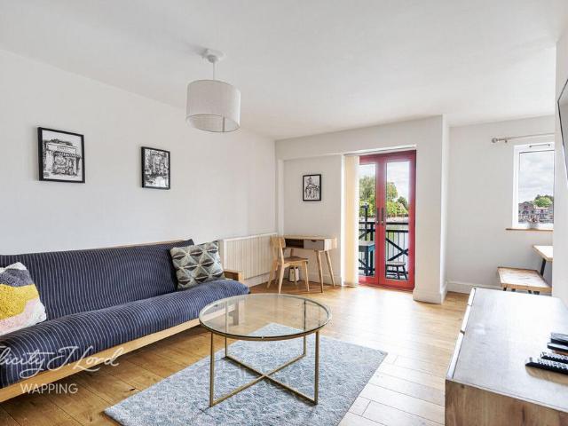 Flat for sale in St. George in the East, Shadwell