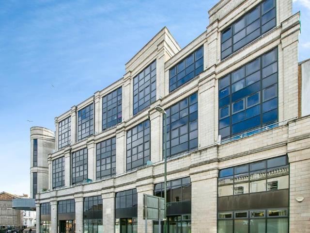 Flat for sale in West Cliff, Bournemouth