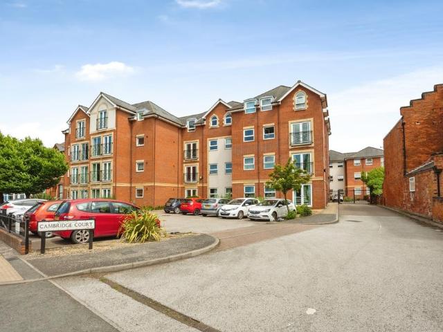 Flat for sale in Barton In Fabis, East Midlands